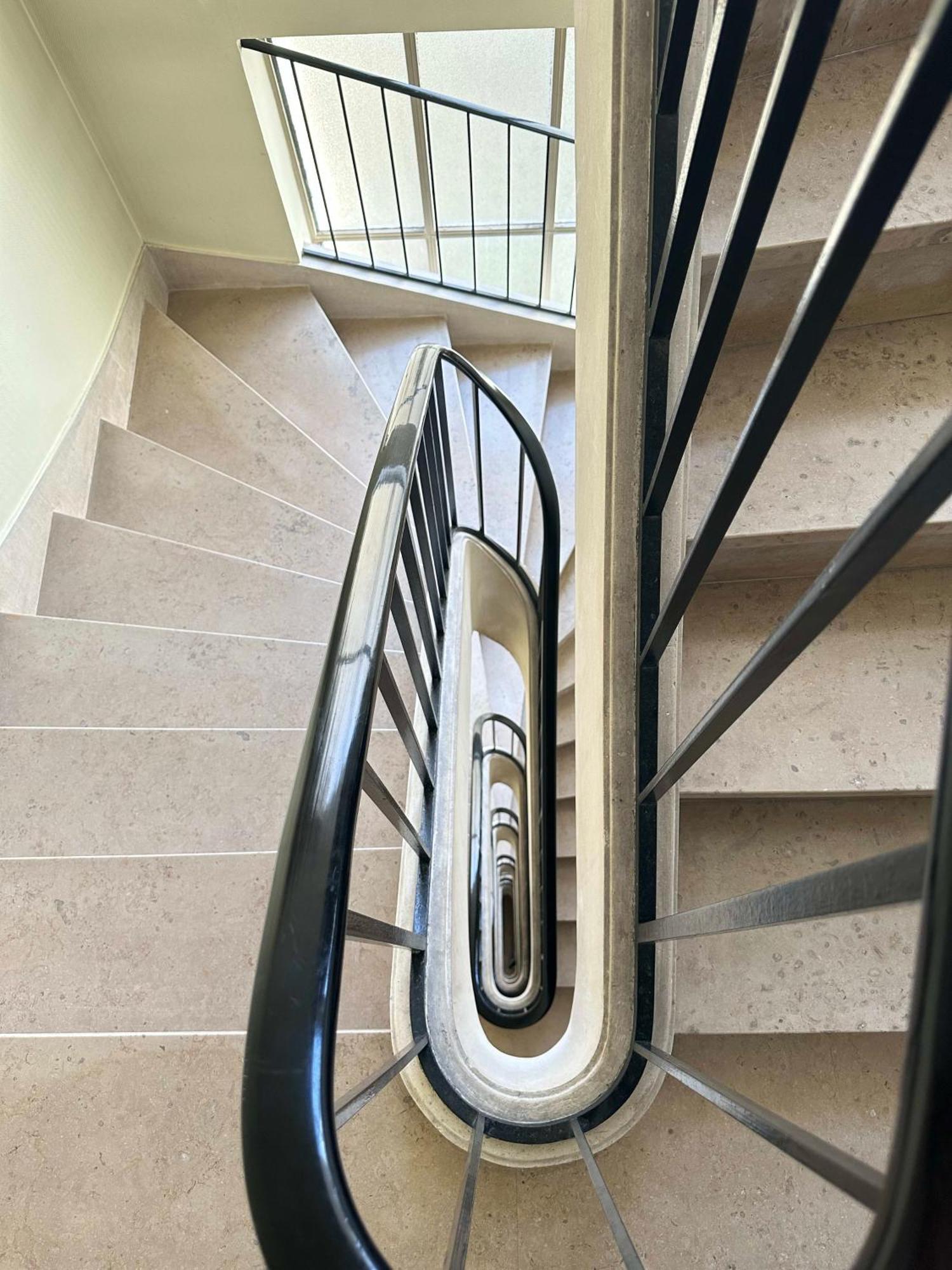 Stylish Apartment With A Balcony In Paris Ngoại thất bức ảnh